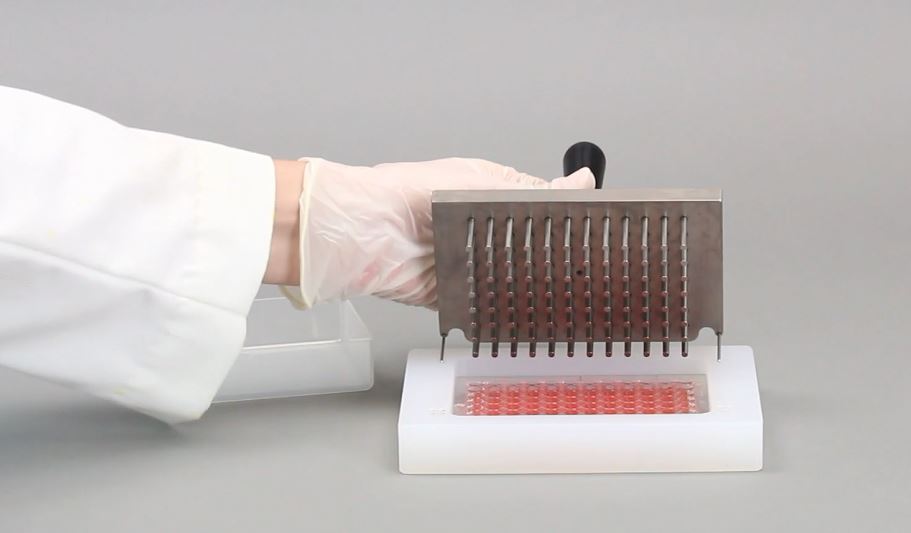 Using a Manual Replicator